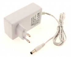 Блок питания AC/DC 220V/12V 2.0A (5,5*2,5) LP196 белый